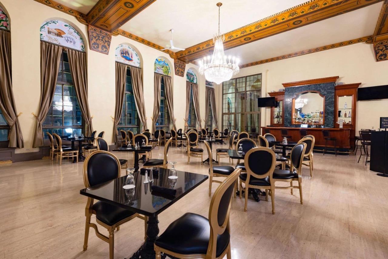 ดิอเมริกัส โฮเทล, เทรดมาร์ก คอลเล็กชั่น บาย วินด์แฮม Hotel อัลเลนทาวน์ ภายนอก รูปภาพ